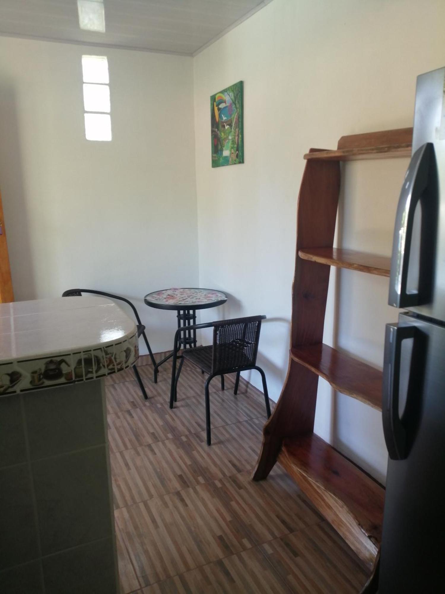 Cabinas Los Tucanes Cahuita Εξωτερικό φωτογραφία